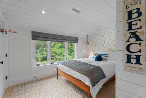 8 Gaylea Drive Branford CT 06405