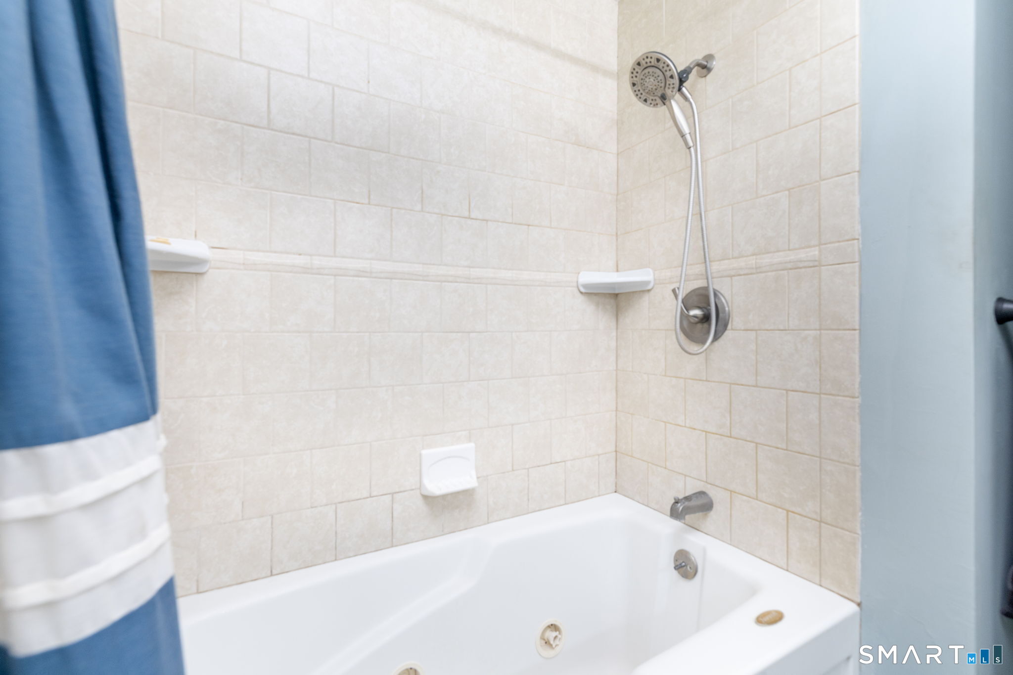 16 Terrie Road Farmington CT 06032