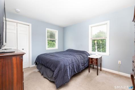 16 Terrie Road Farmington CT 06032