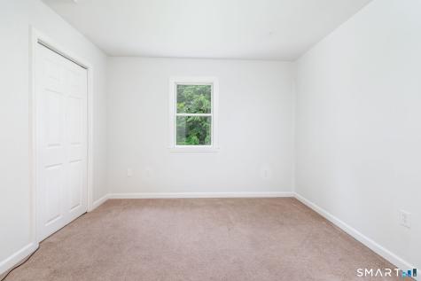 16 Terrie Road Farmington CT 06032