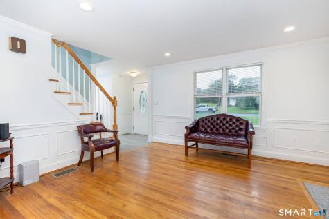 16 Terrie Road Farmington CT 06032