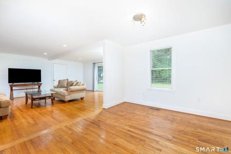 16 Terrie Road Farmington CT 06032