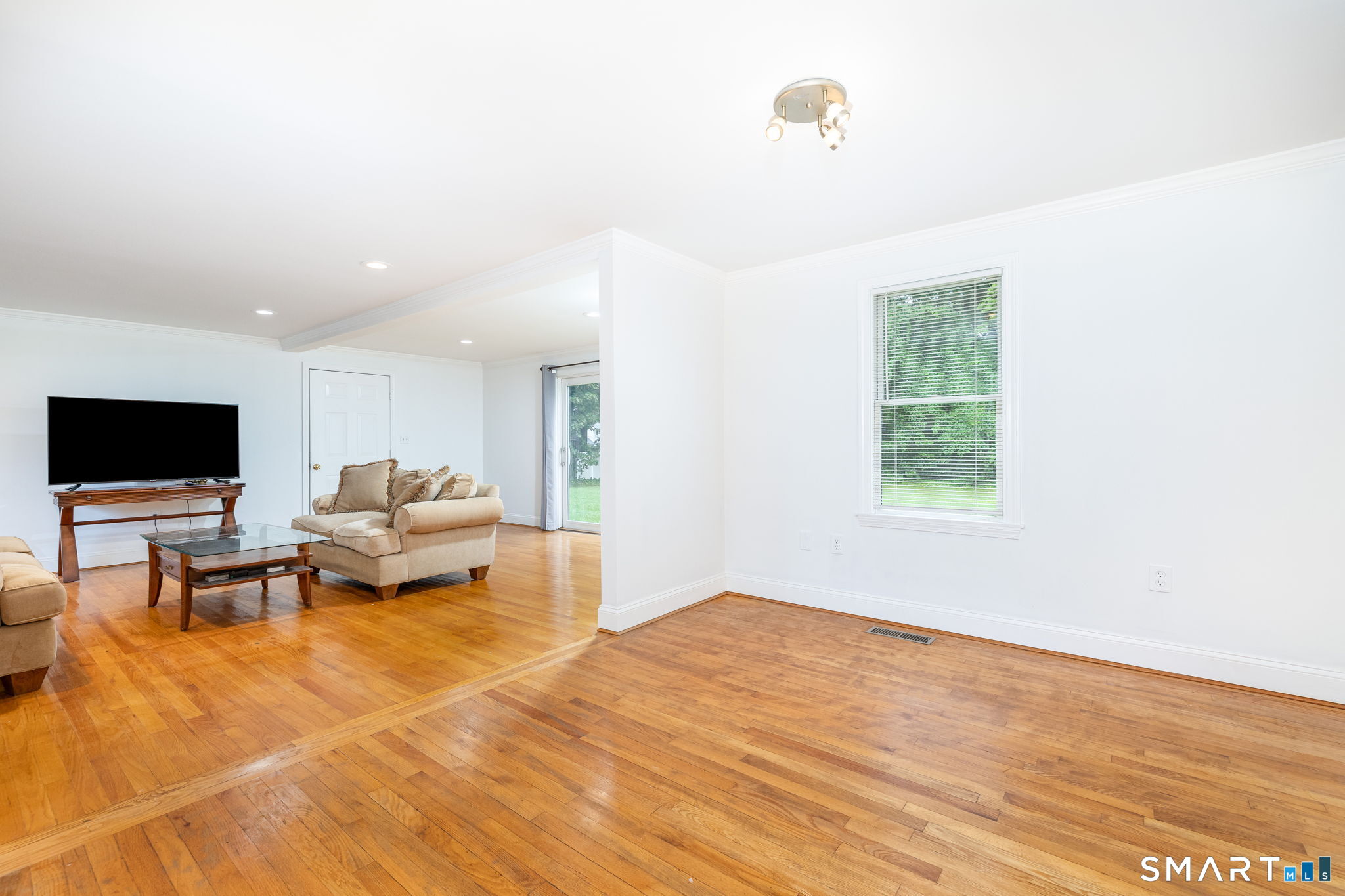 16 Terrie Road Farmington CT 06032