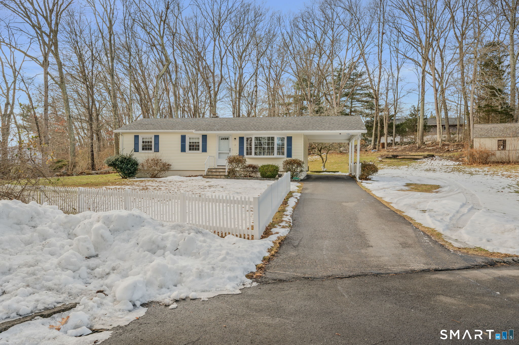 2 North Cobblers Court East Lyme CT 06357