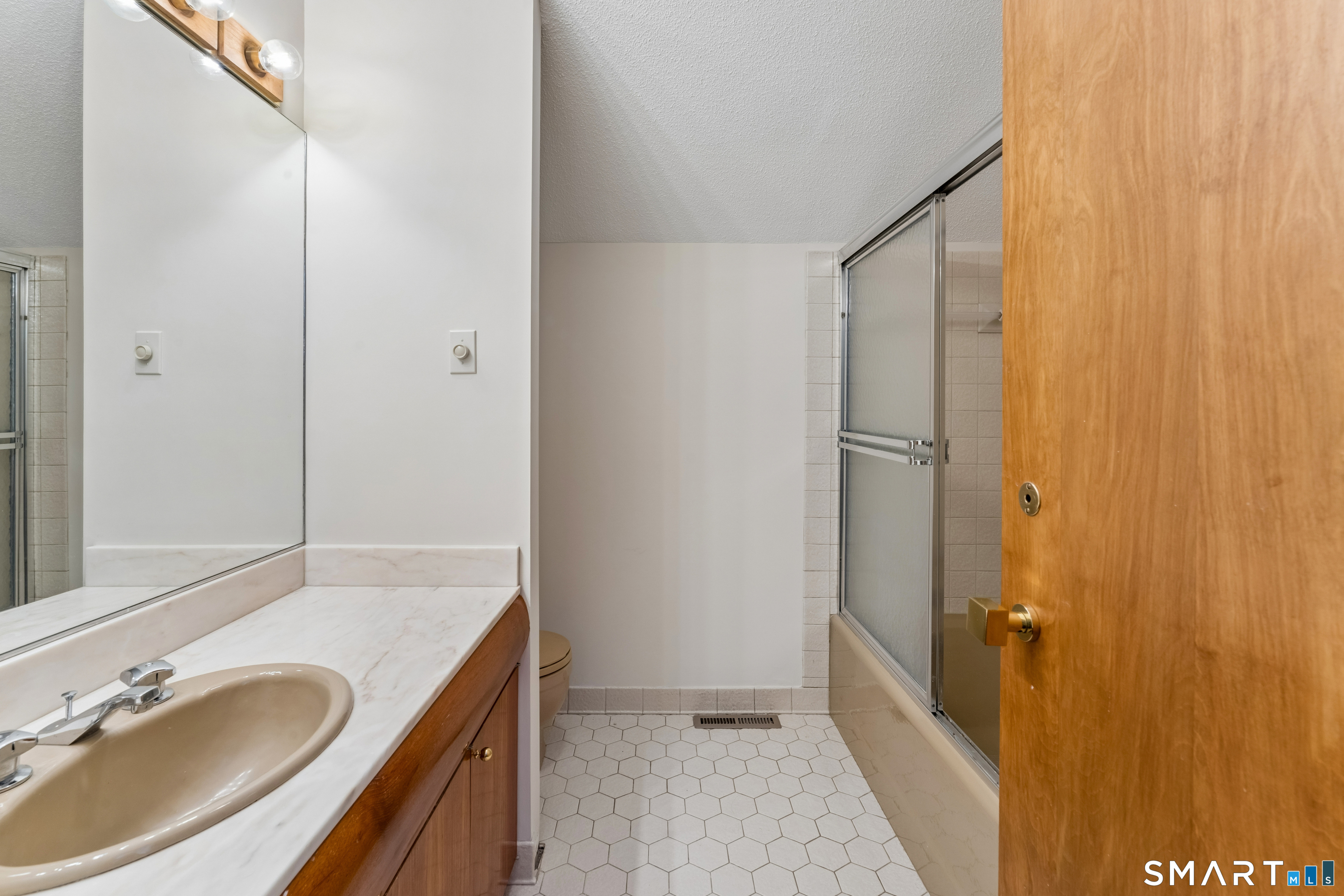 460 White Birch Drive Guilford CT 06437