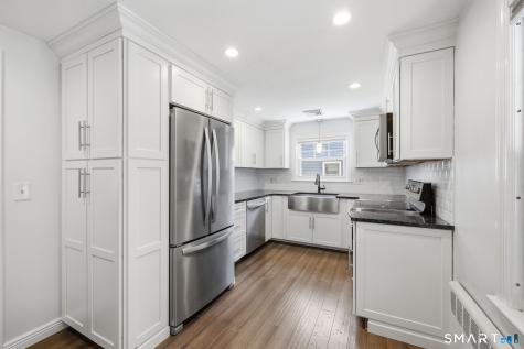 39 Randal Avenue West Hartford CT 06110