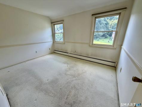 40 Old Colony Drive Waterbury CT 06708