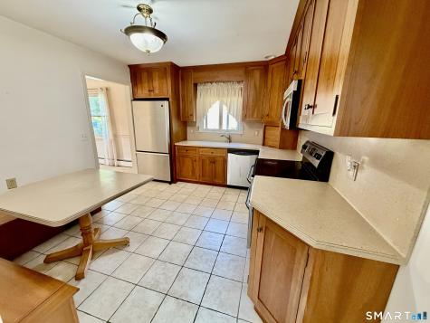 40 Old Colony Drive Waterbury CT 06708