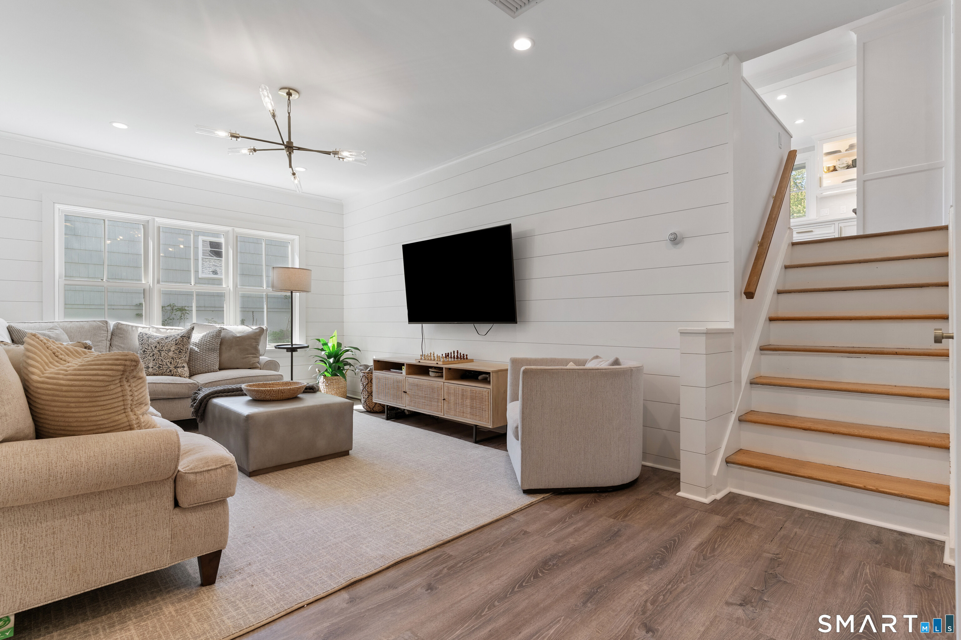33 Village Drive New Canaan CT 06840