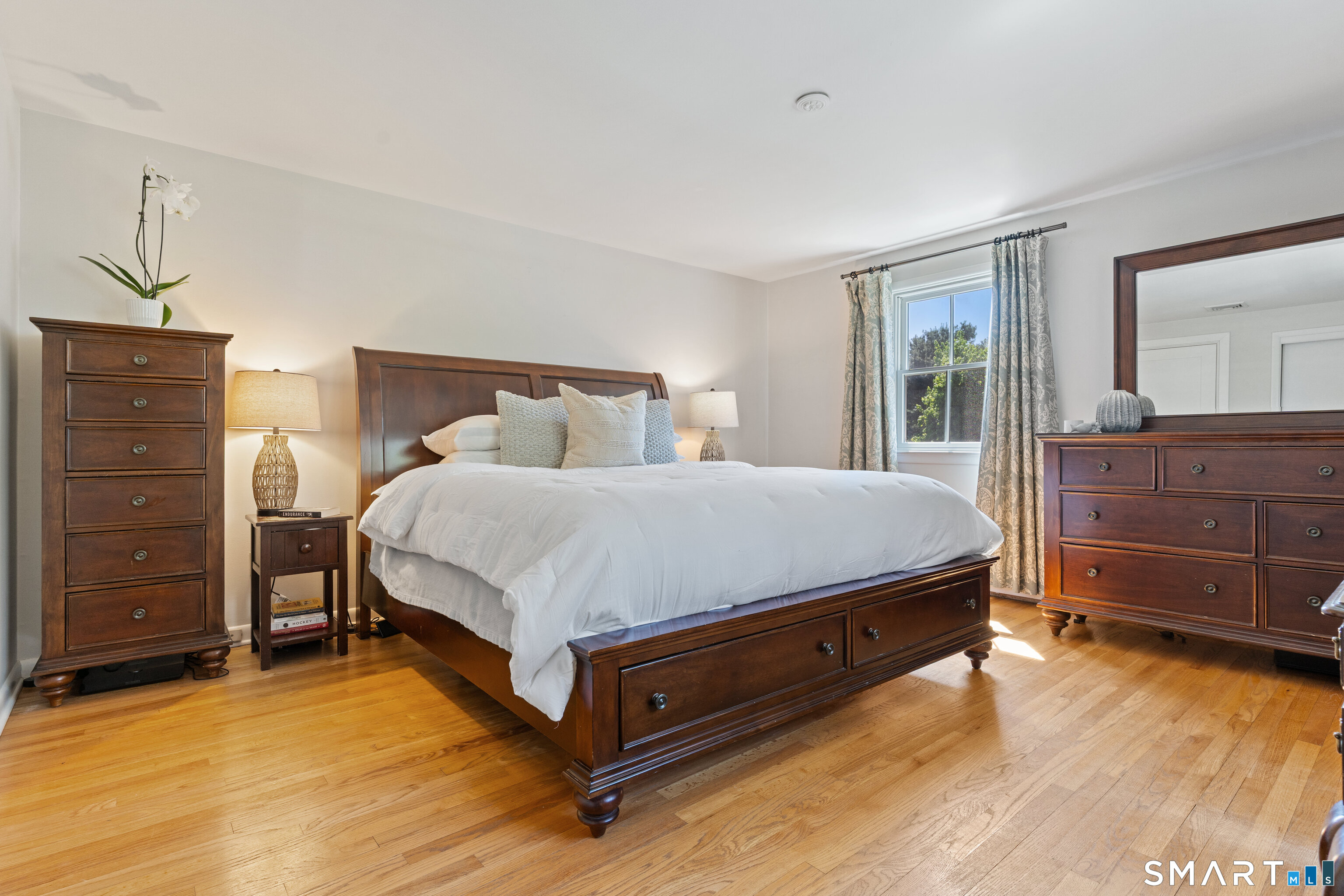 33 Village Drive New Canaan CT 06840