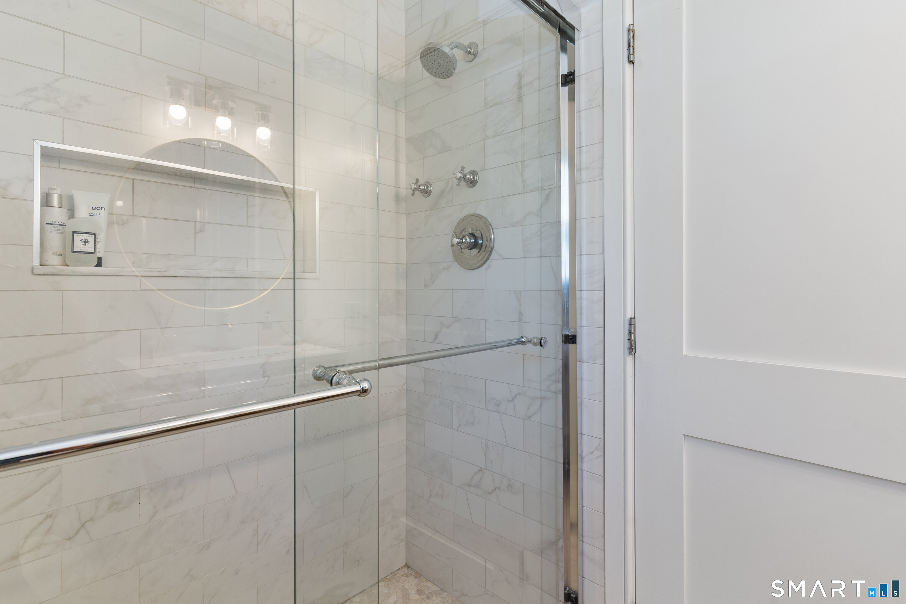 33 Village Drive New Canaan CT 06840