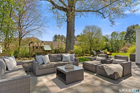 33 Village Drive New Canaan CT 06840