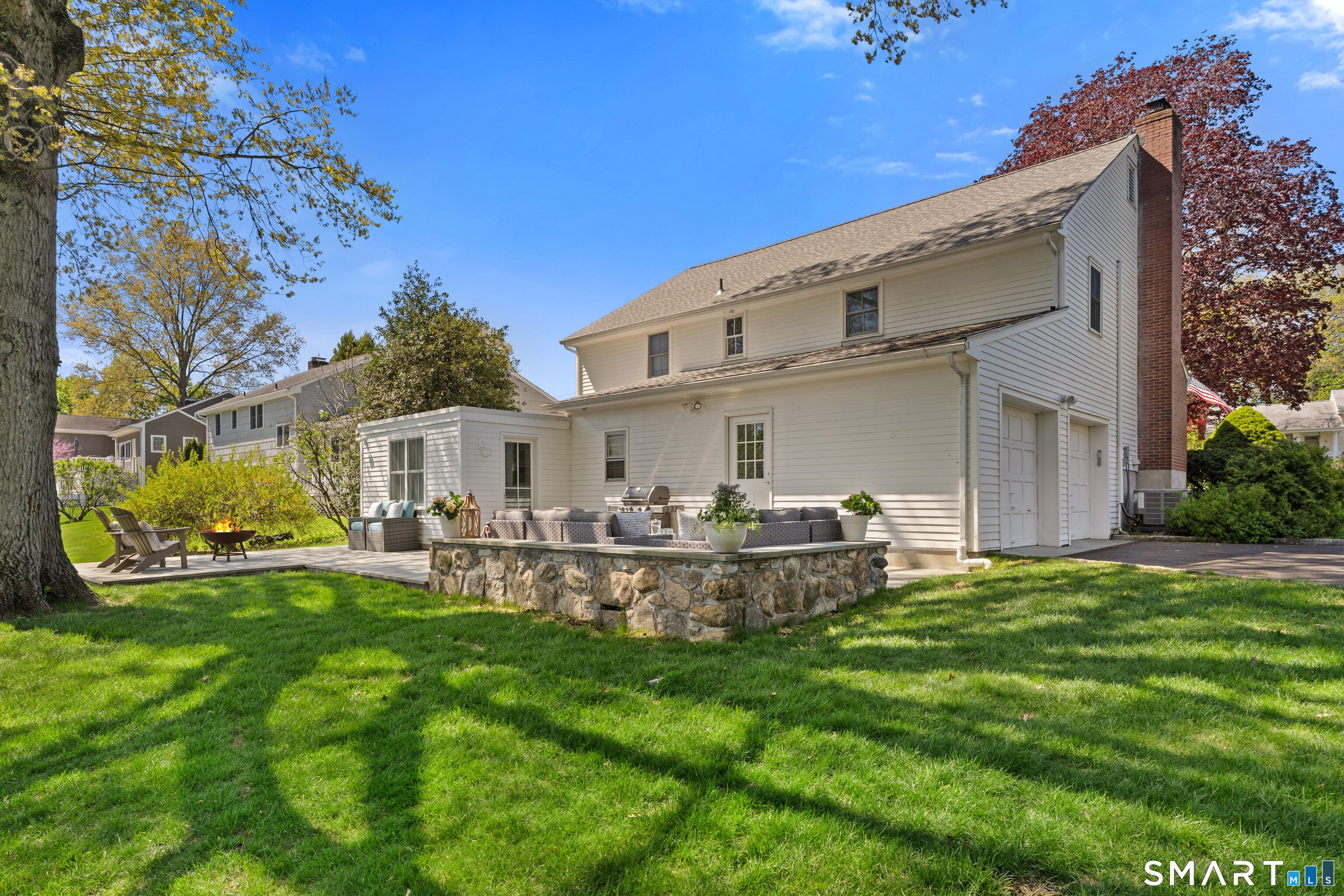 33 Village Drive New Canaan CT 06840