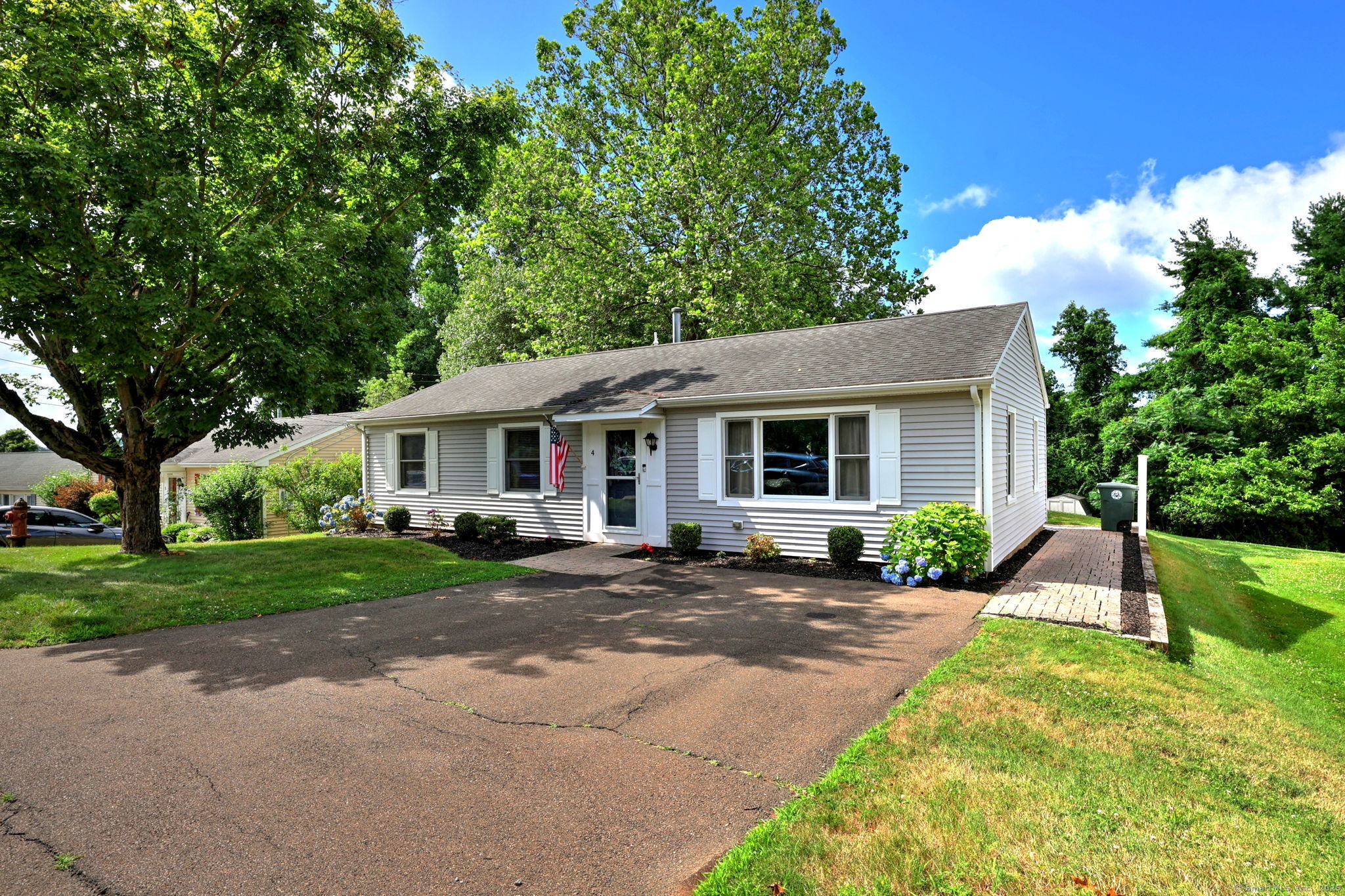 4 Alpha Street Milford CT 06460