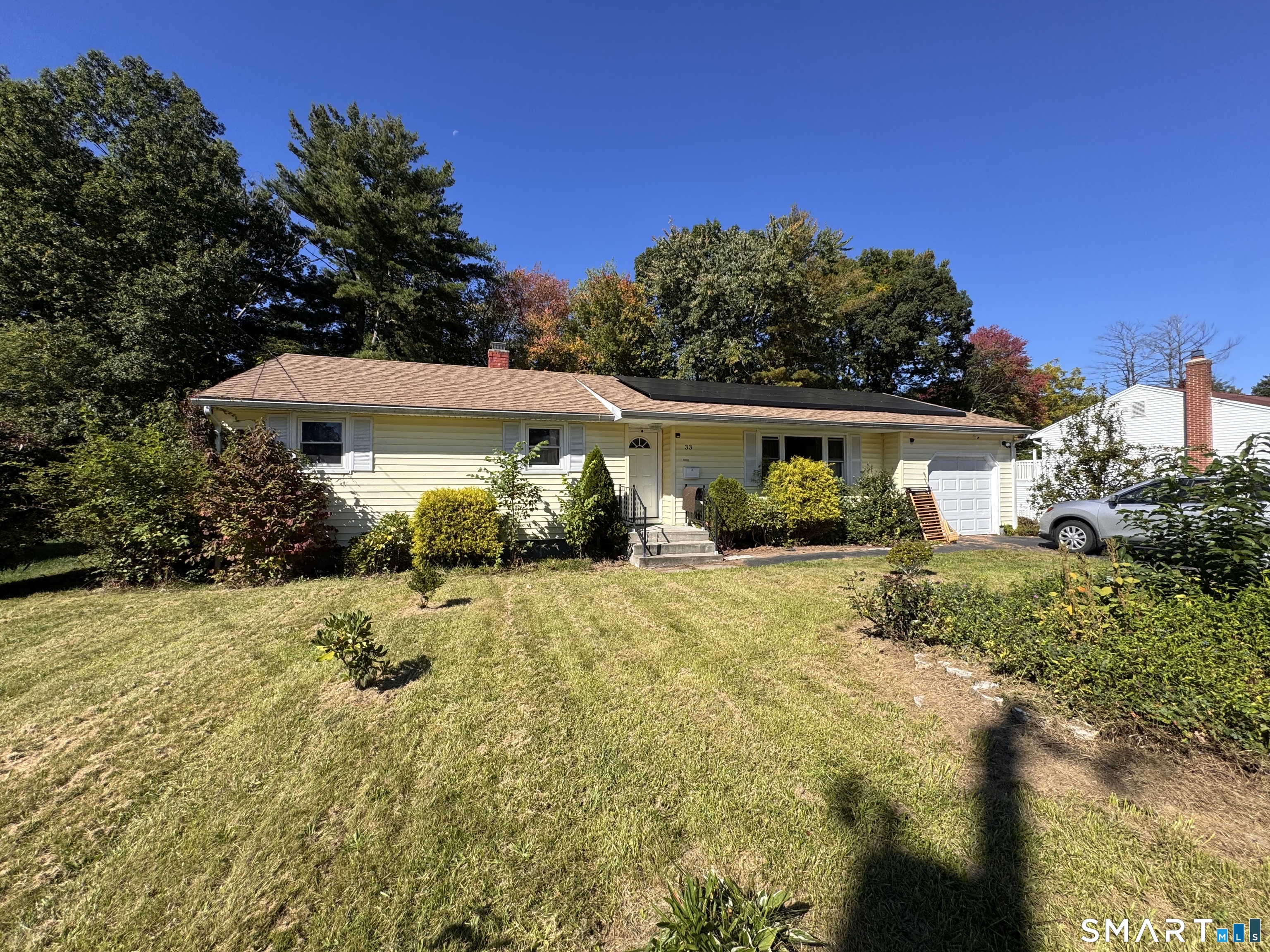 33 Hilton Drive East Hartford CT 06118