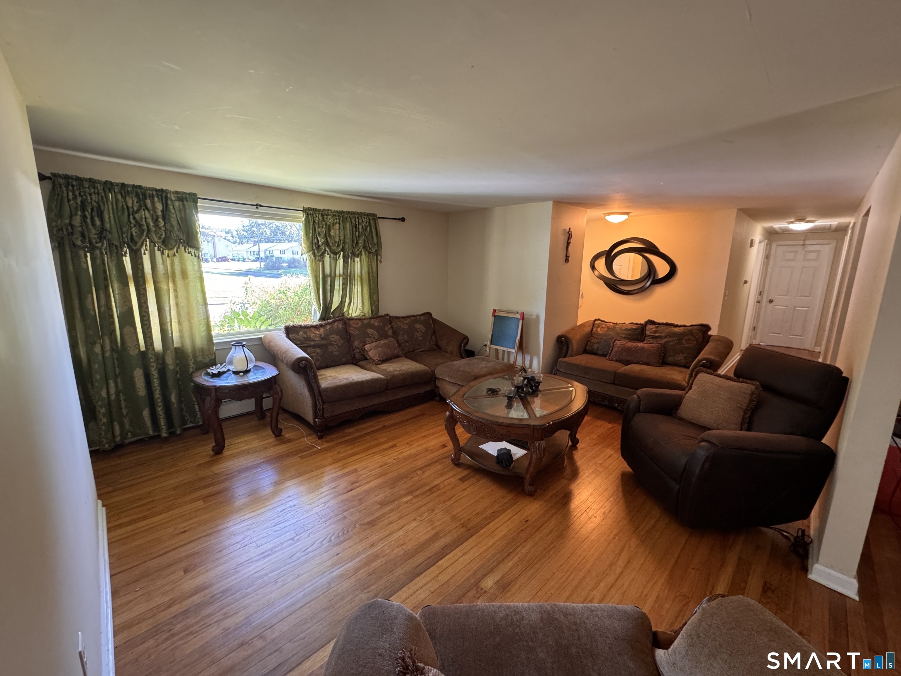 33 Hilton Drive East Hartford CT 06118