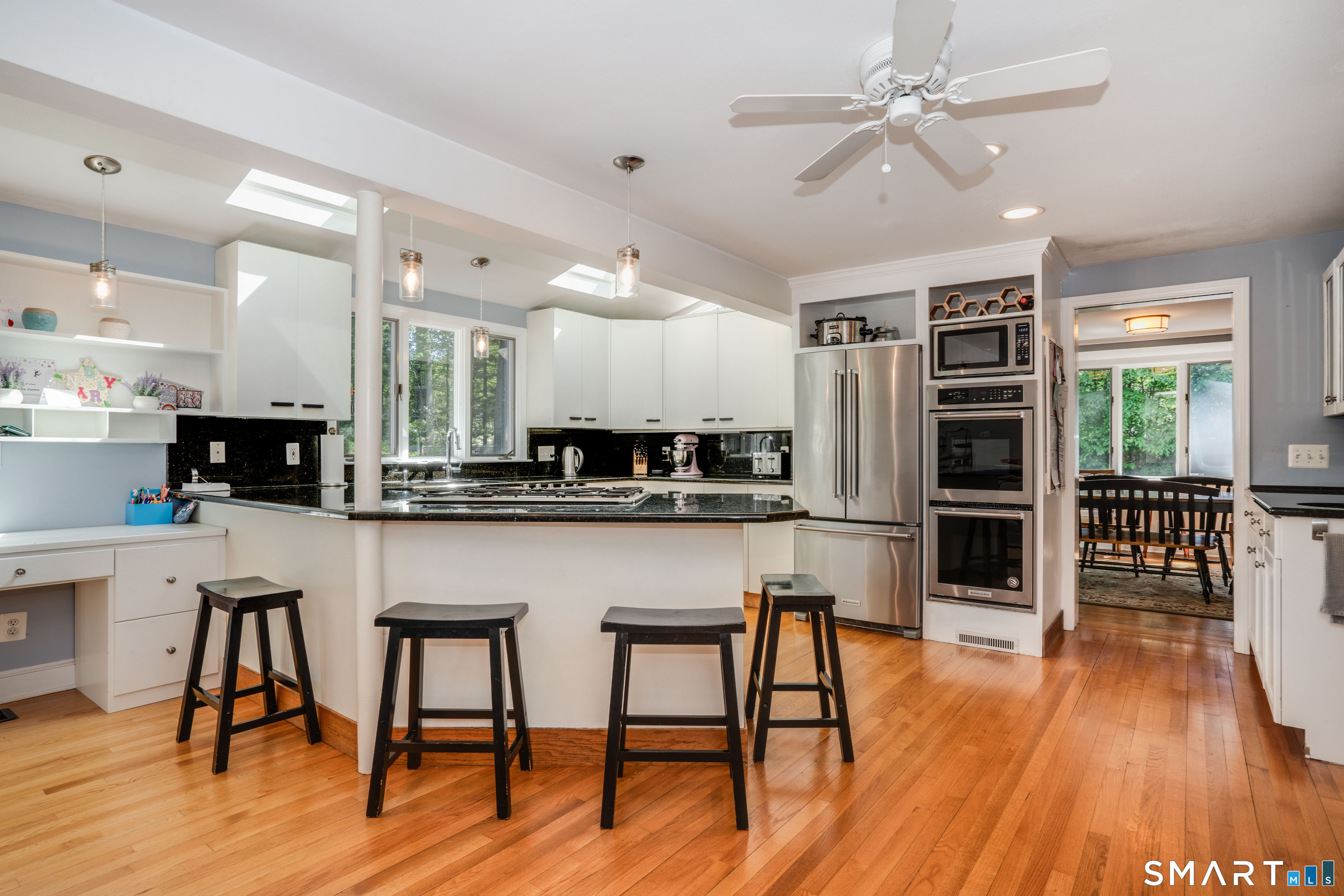 98 Colony Road West Hartford CT 06119