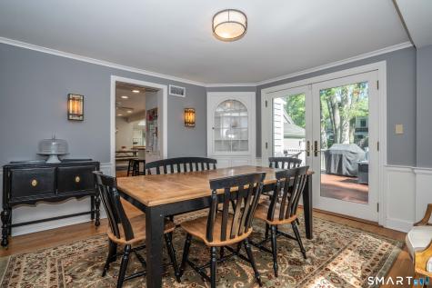 98 Colony Road West Hartford CT 06119