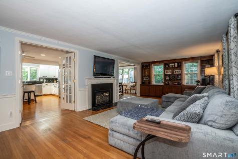 98 Colony Road West Hartford CT 06119