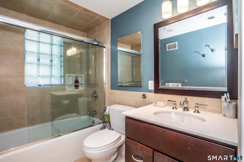 98 Colony Road West Hartford CT 06119