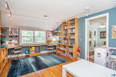 98 Colony Road West Hartford CT 06119