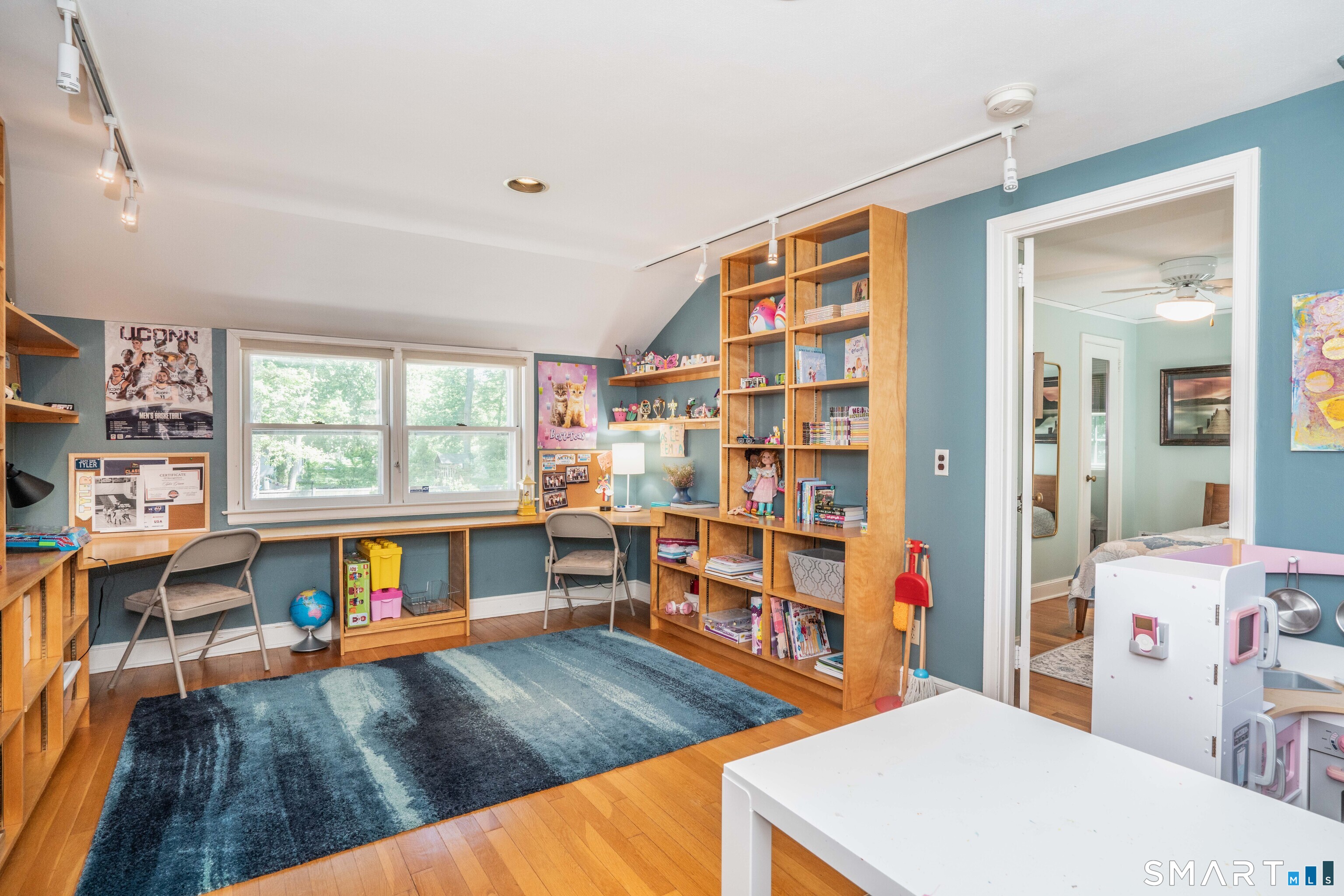 98 Colony Road West Hartford CT 06119