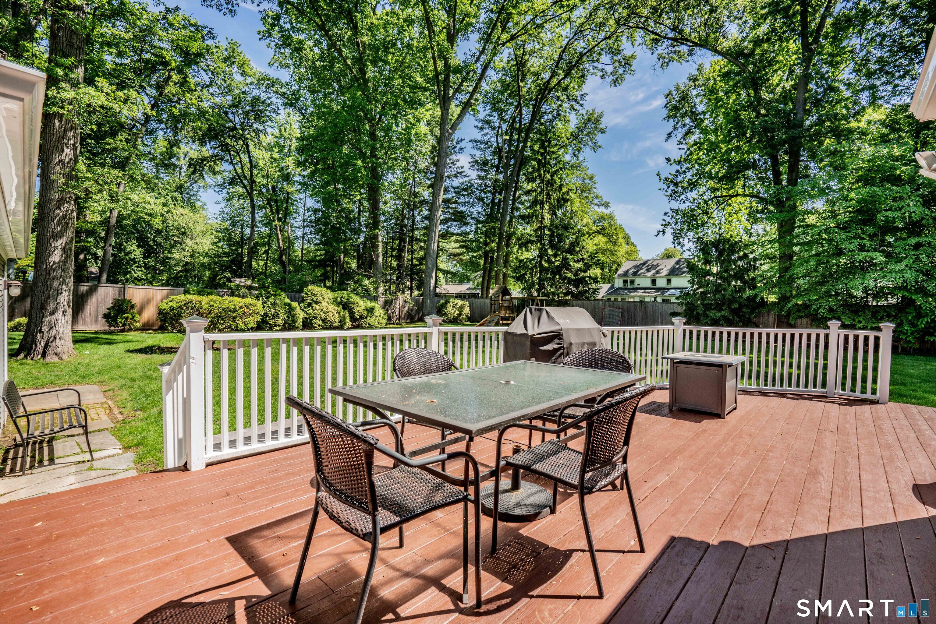 98 Colony Road West Hartford CT 06119
