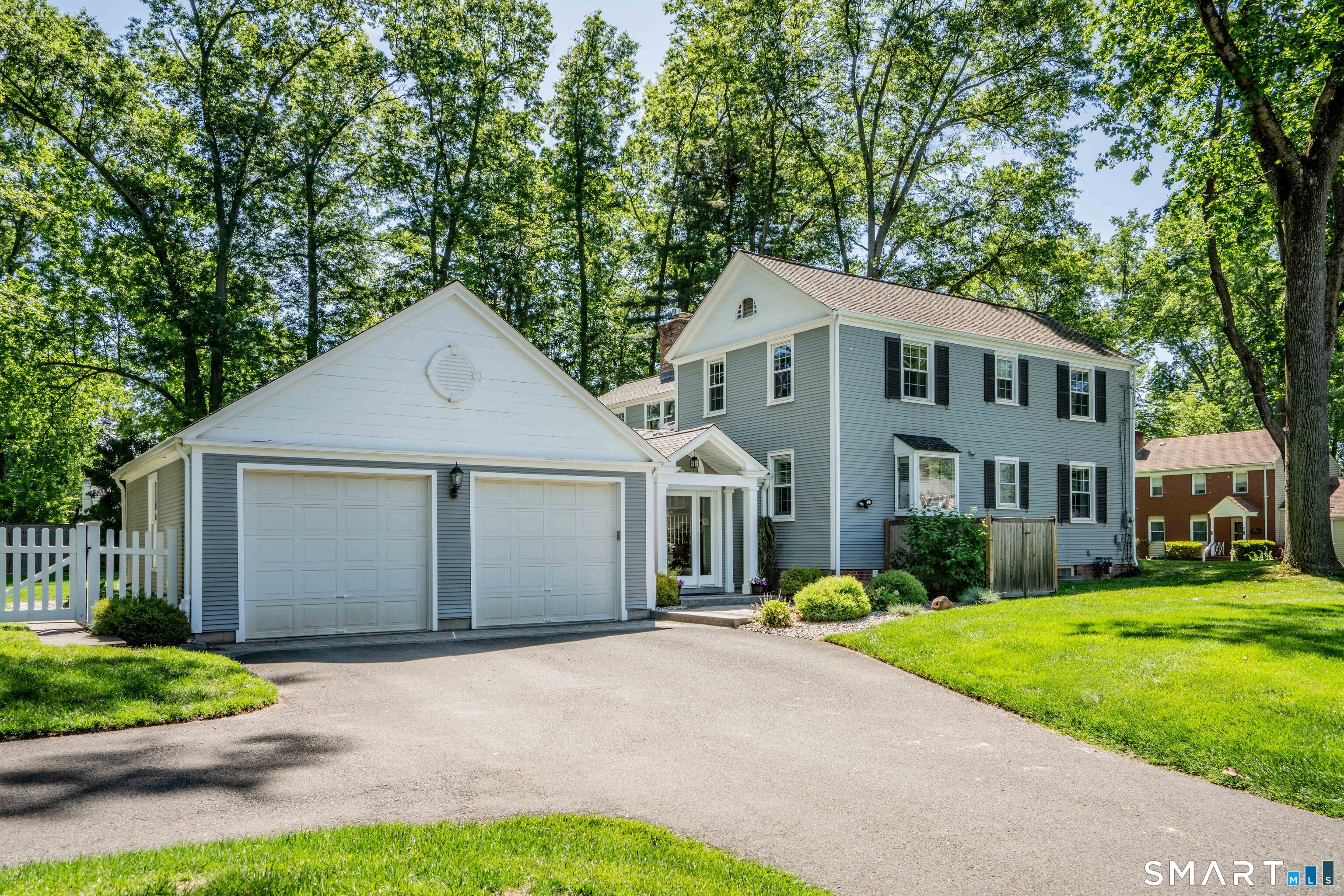 98 Colony Road West Hartford CT 06119