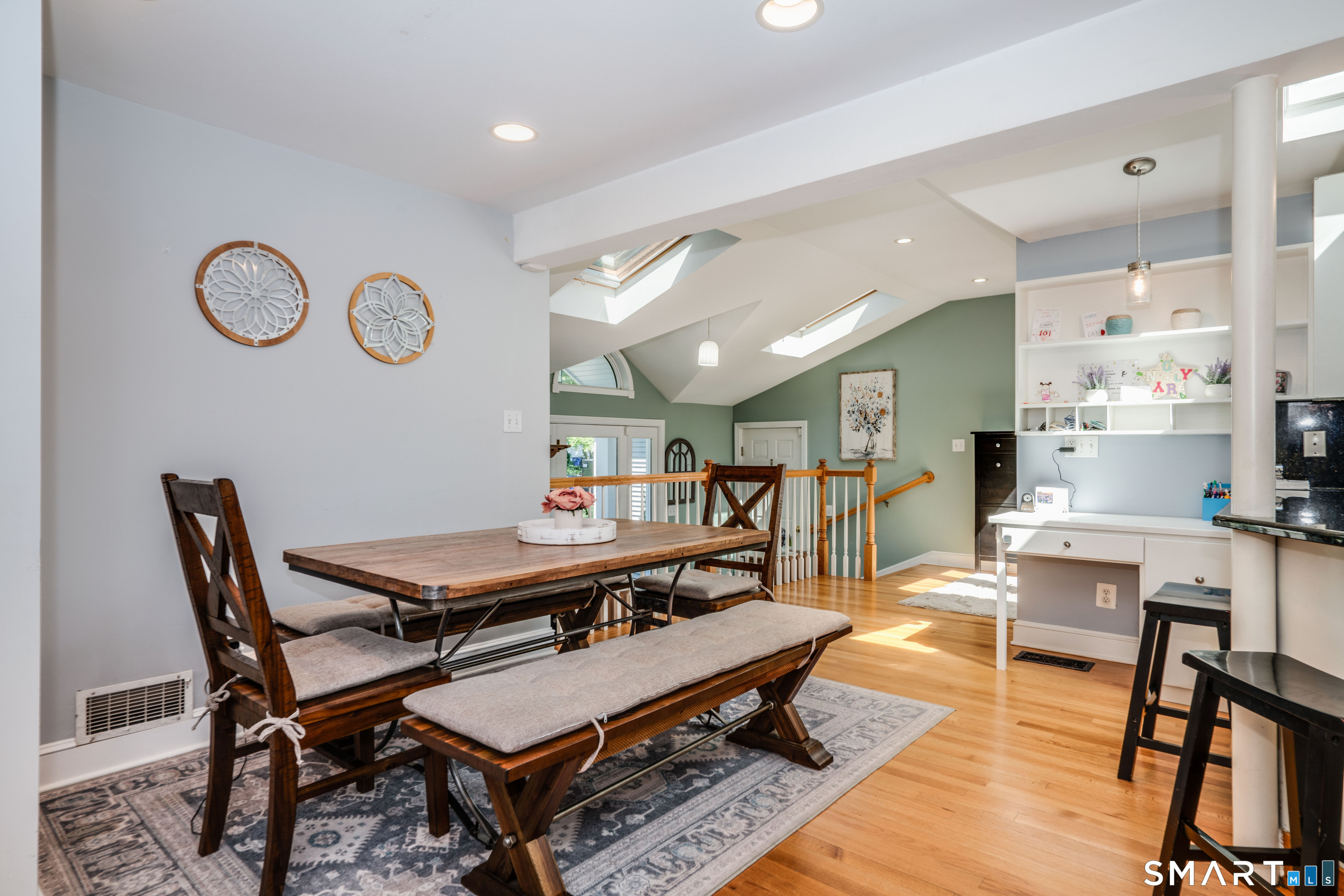 98 Colony Road West Hartford CT 06119