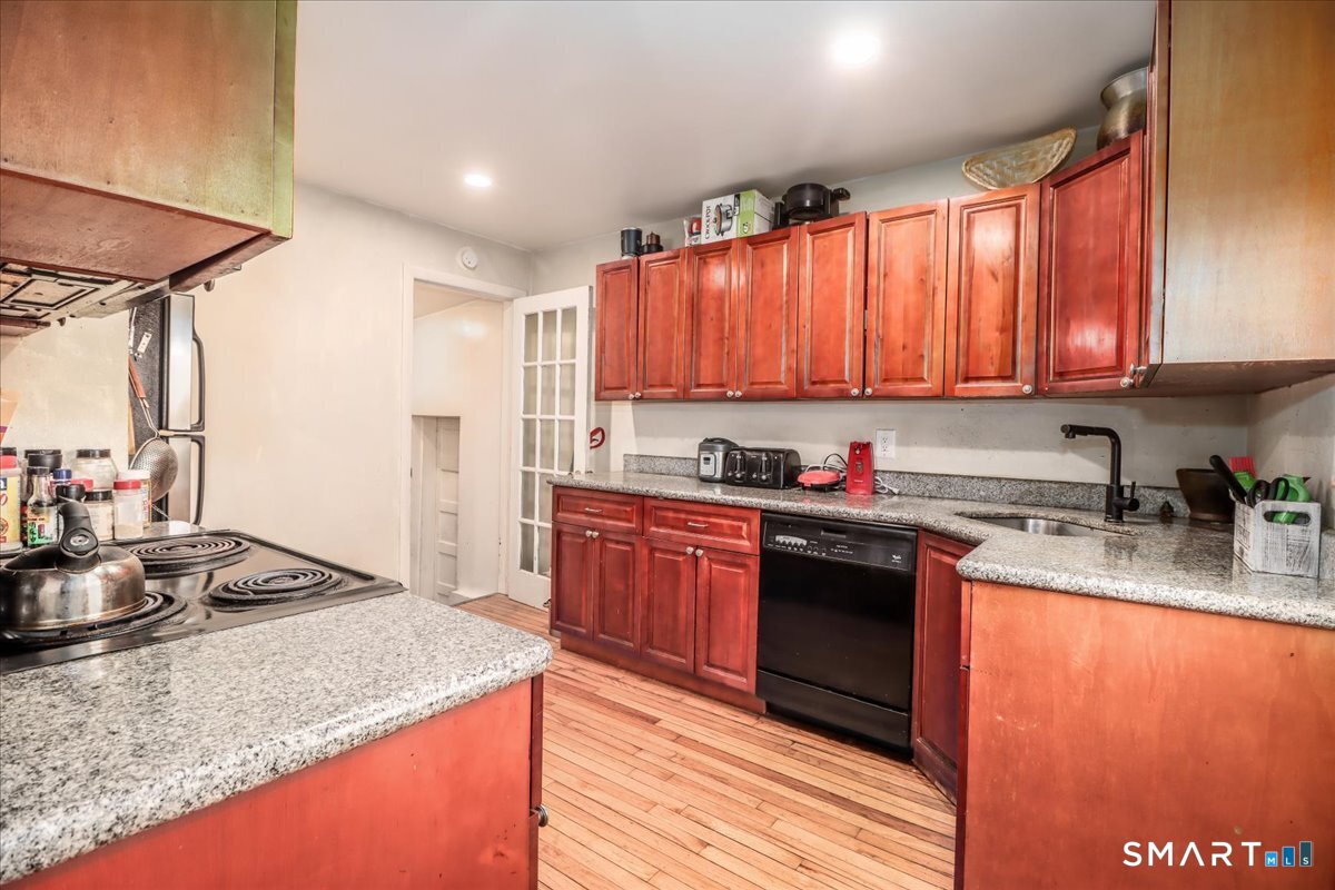 30 Lenox Avenue Stamford CT 06906