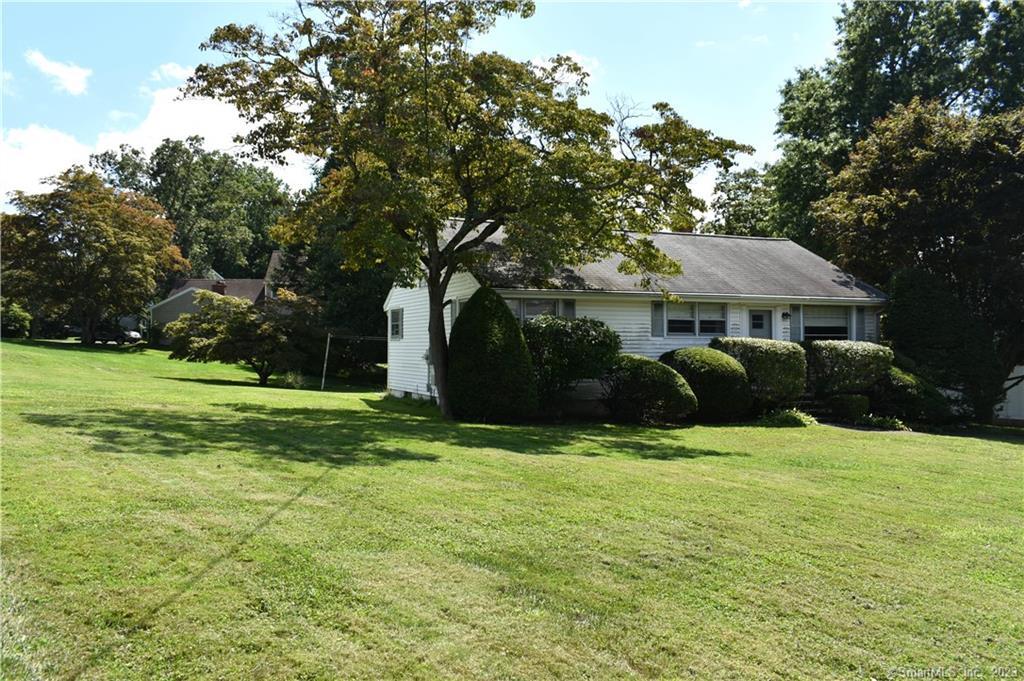 127 Lakeview Drive Fairfield CT 06825