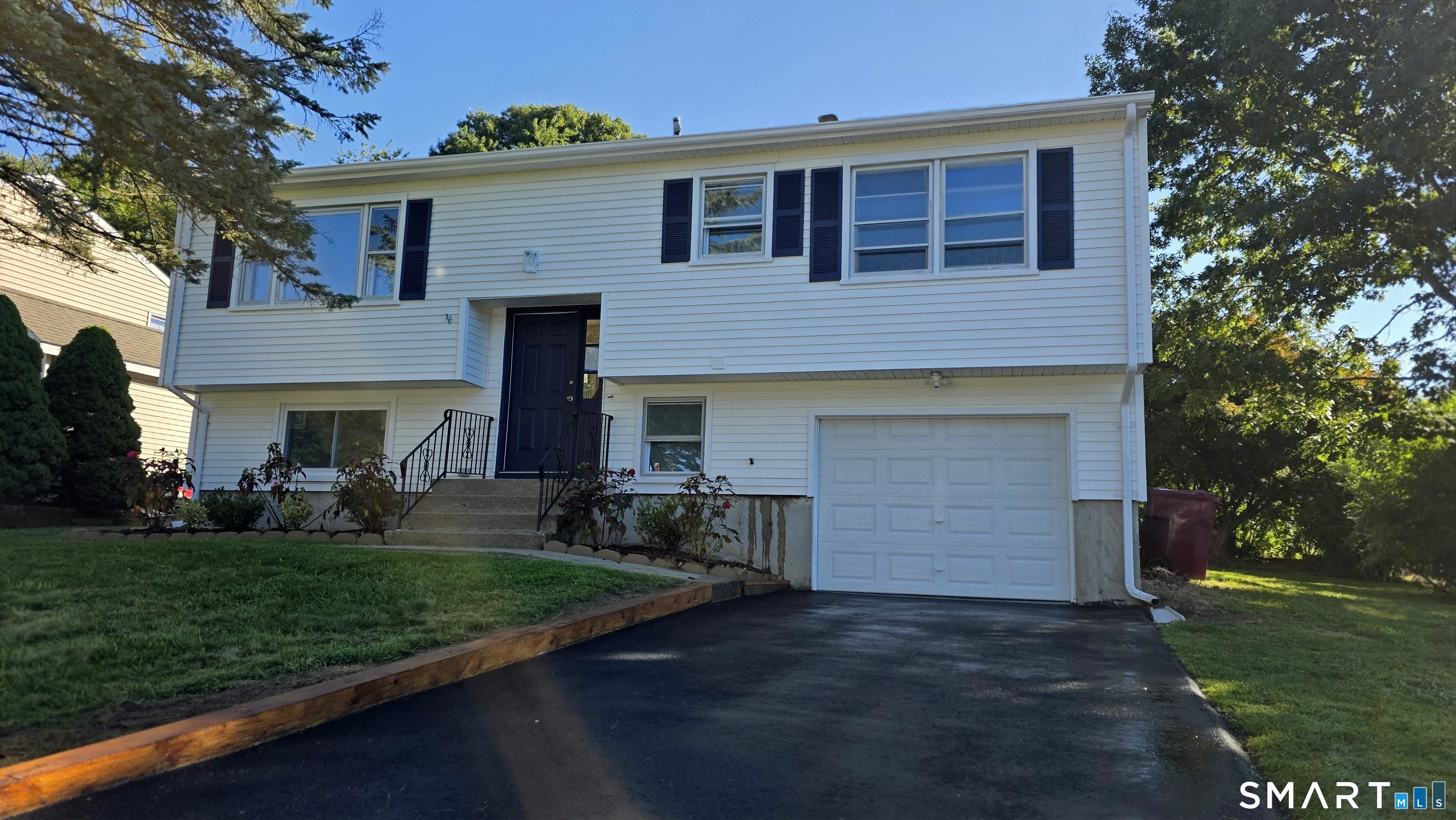 77 Meadow Lark Road Naugatuck CT 06770