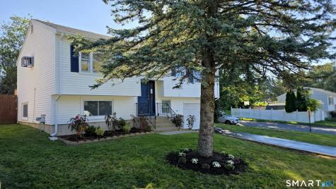 77 Meadow Lark Road Naugatuck CT 06770