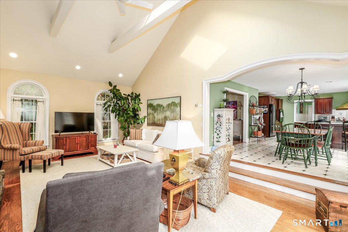 Brookfield CT 06804