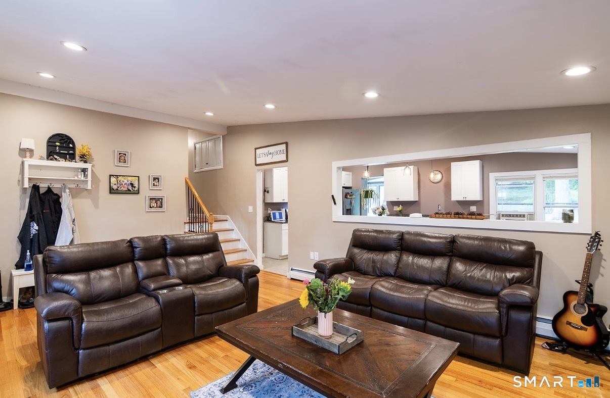 686 Squaw Rock Road Plainfield CT 06354