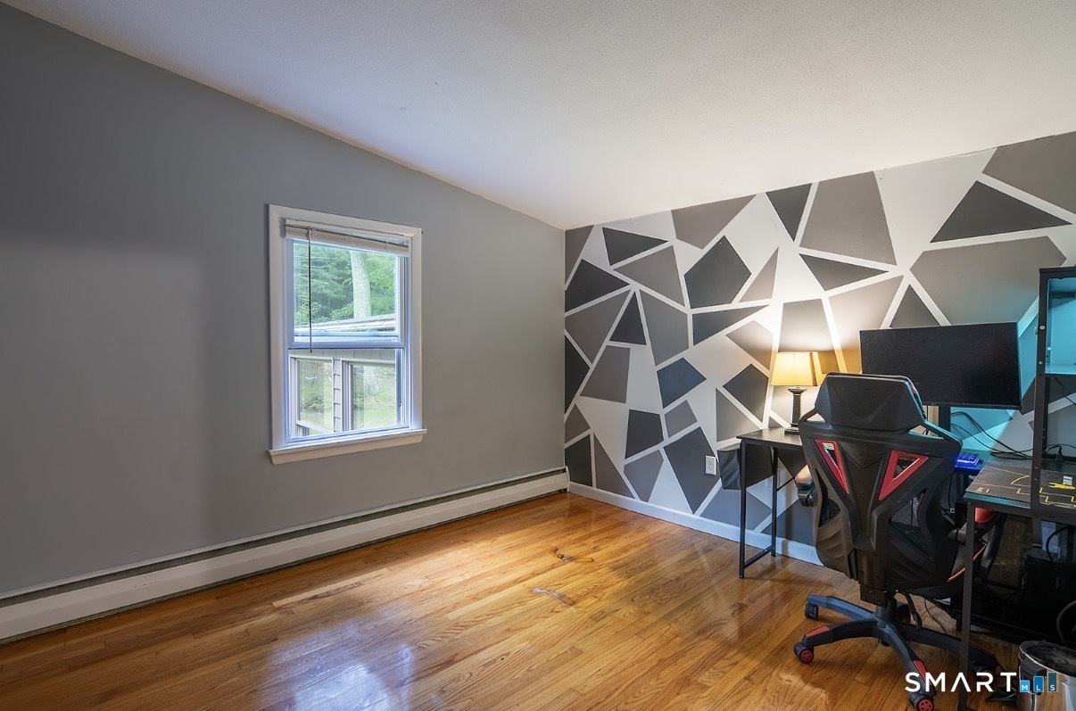 686 Squaw Rock Road Plainfield CT 06354