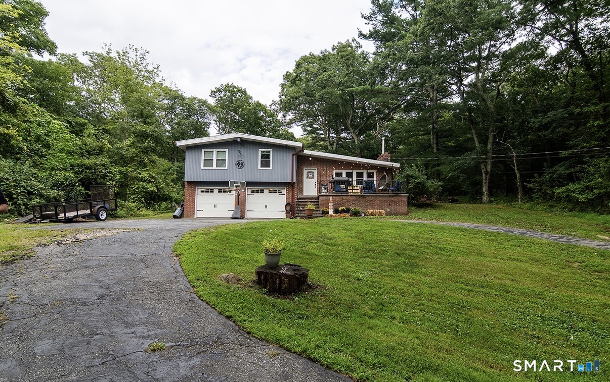 686 Squaw Rock Road Plainfield CT 06354