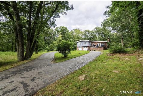 686 Squaw Rock Road Plainfield CT 06354