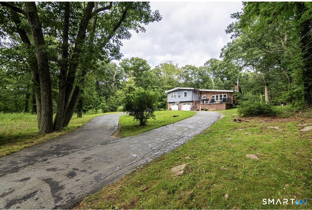 686 Squaw Rock Road Plainfield CT 06354