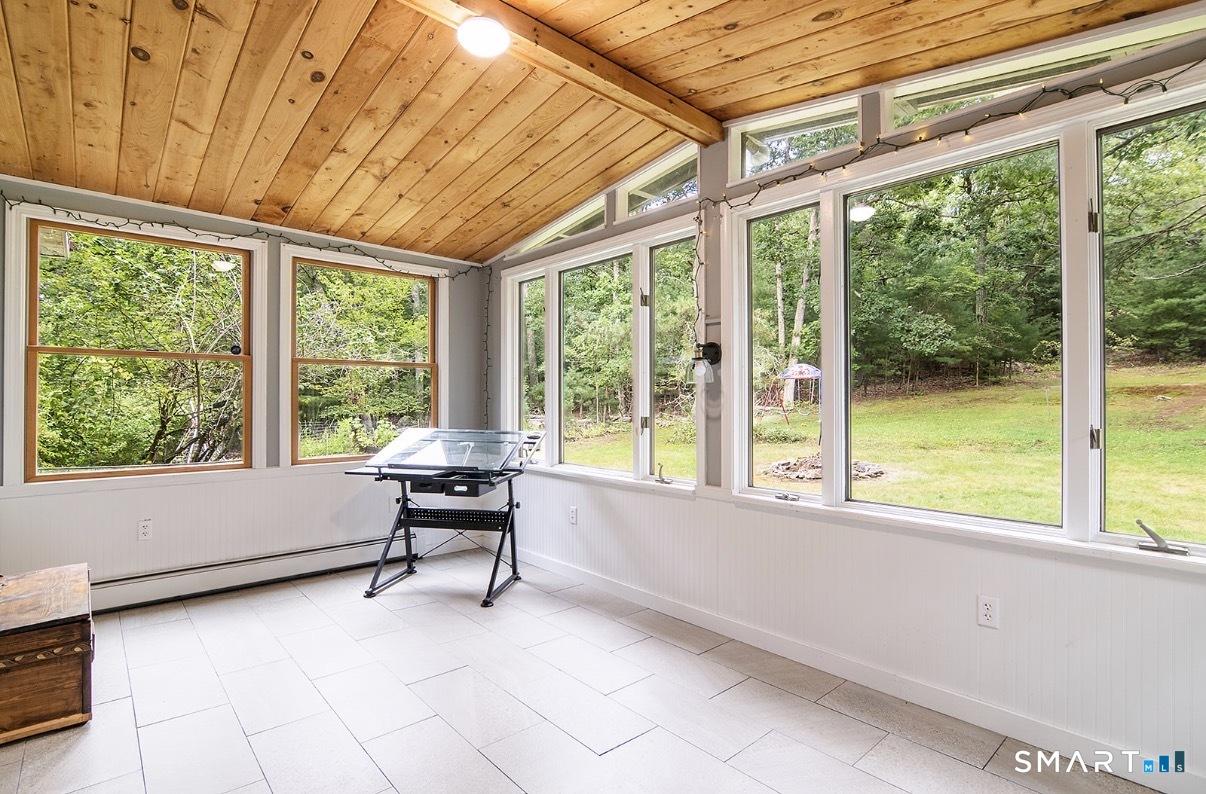 686 Squaw Rock Road Plainfield CT 06354