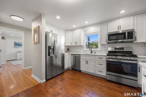 47 Old Stratfield Road Fairfield CT 06825