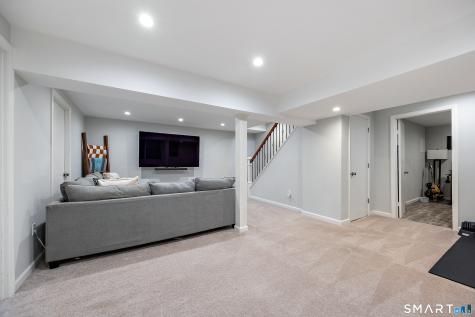 47 Old Stratfield Road Fairfield CT 06825
