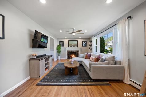 47 Old Stratfield Road Fairfield CT 06825