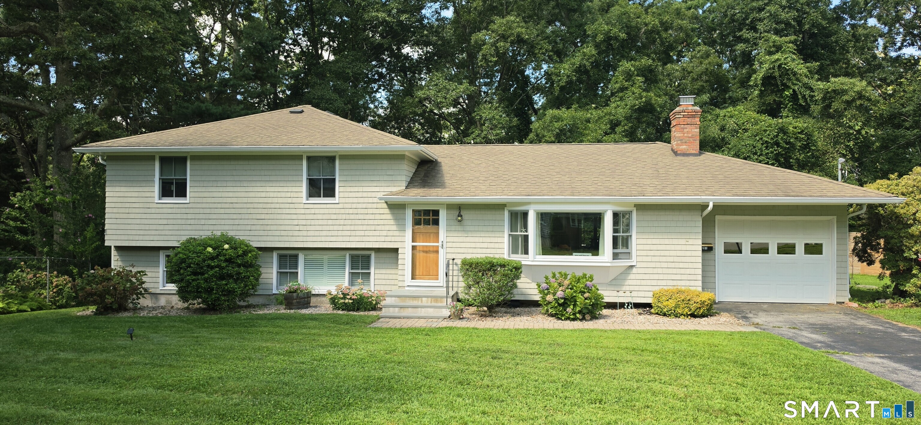 261 Ridgewood Drive Groton CT 06355