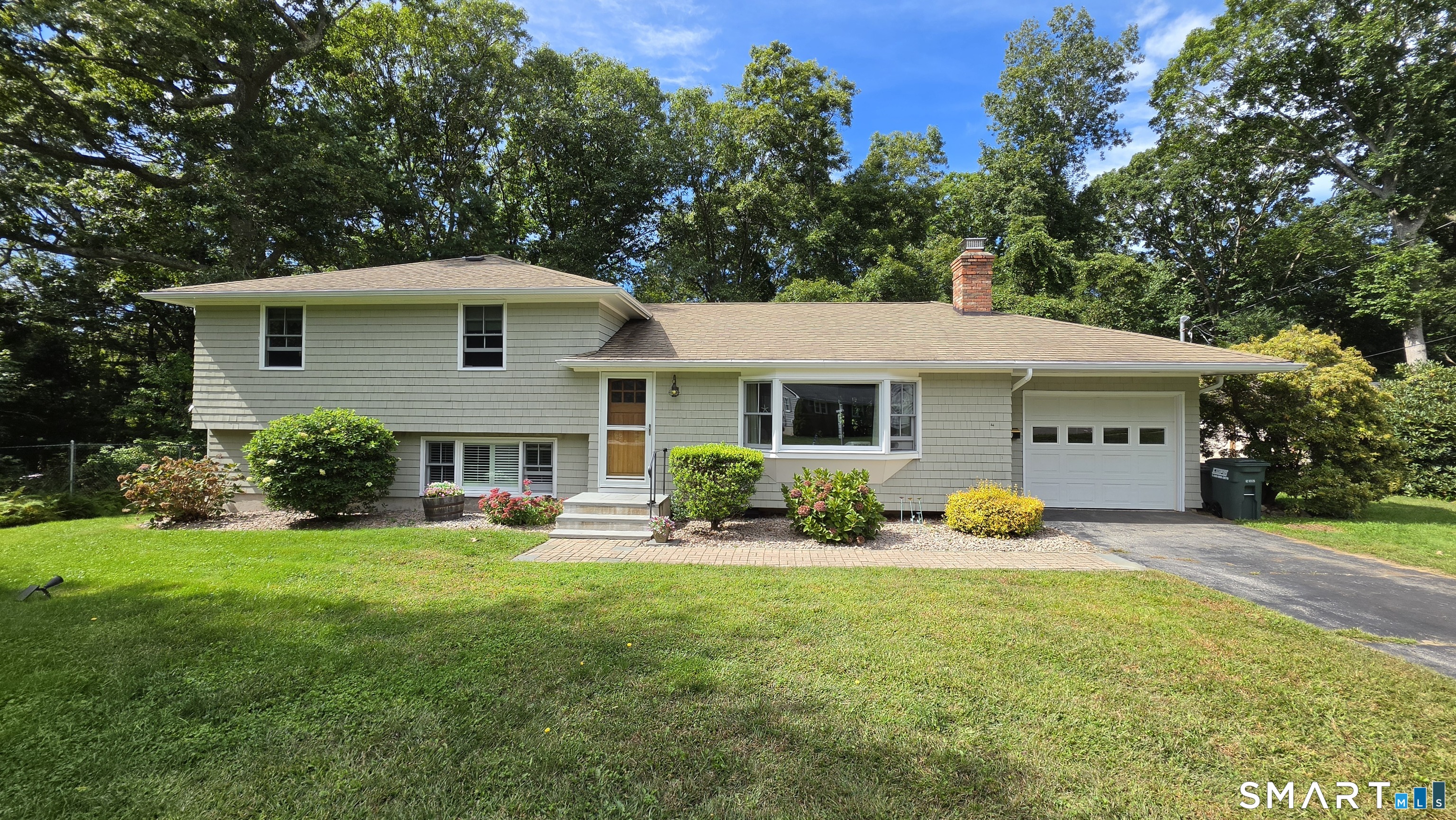 261 Ridgewood Drive Groton CT 06355