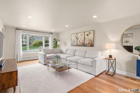 69 Patriot Lane Newington CT 06111