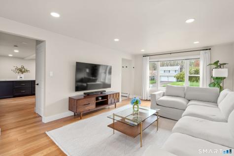 69 Patriot Lane Newington CT 06111