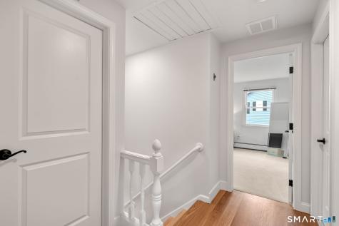 69 Patriot Lane Newington CT 06111