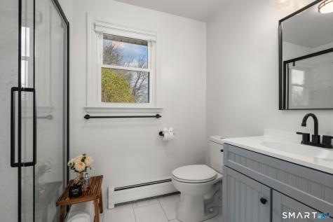 69 Patriot Lane Newington CT 06111