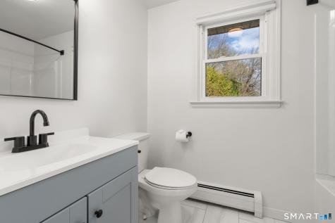 69 Patriot Lane Newington CT 06111